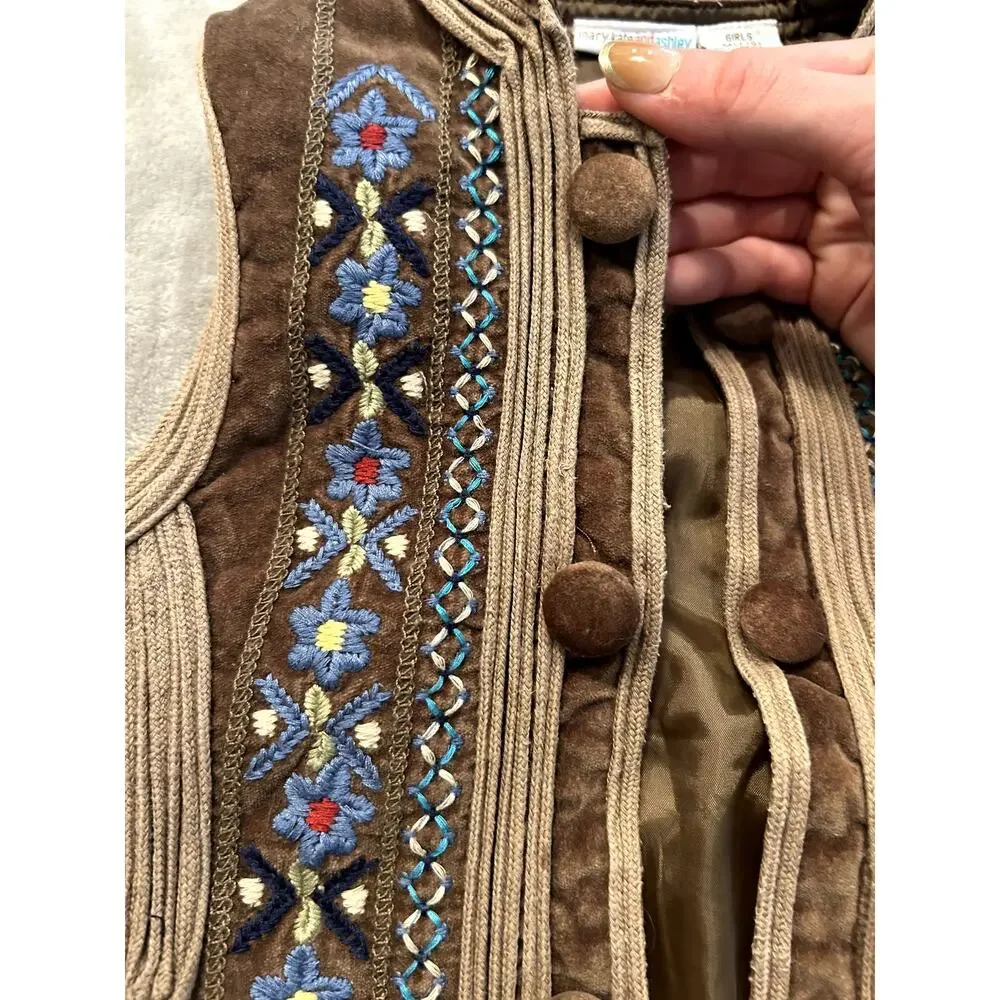Vintage Whimsical Mary-Kate & Ashley embroidered vest Boho Earthy Storybookcore